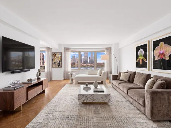 25 Sutton Pl S APT 11M, New York, NY 10022