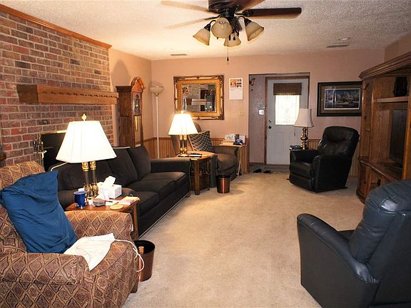 4th image of 106 Dell Dr