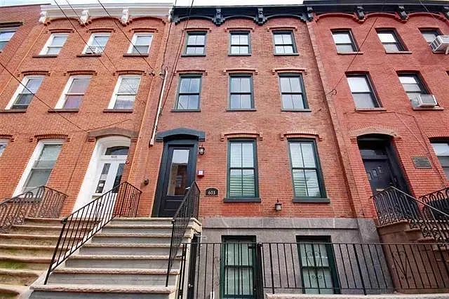603 Bloomfield St #4 — Photo 1