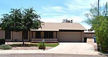 2nd image of 10433 S 44th Pl