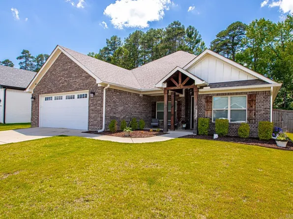 1449 Woolridge Dr, Benton, AR 72019