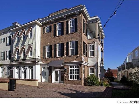 2nd image of 2070 Ayrsley Town Blvd