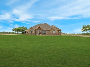 1099 Tawakoni Ln, Wills Point, TX 75169