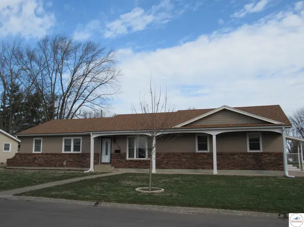 2706 W 11th St, Sedalia, MO 65301