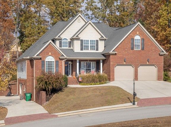 3rd image of 967 Brooke Stone Dr
