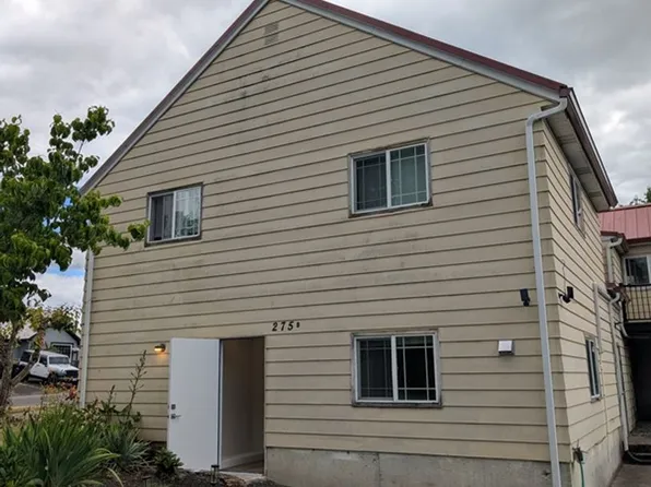 275 S 5th St #B, Saint Helens, OR 97051