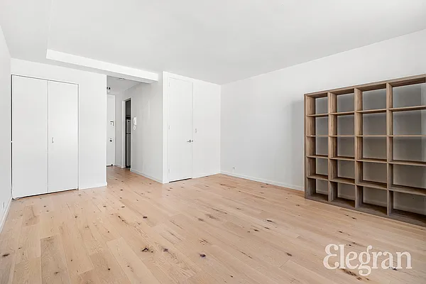 Rented by (Legacy) Elegran | media 2