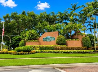13870 Magnolia Ct, Davie, FL 33325