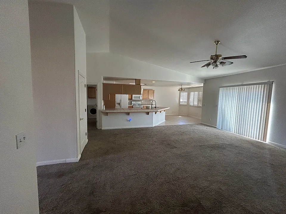 2454 Ranier Way