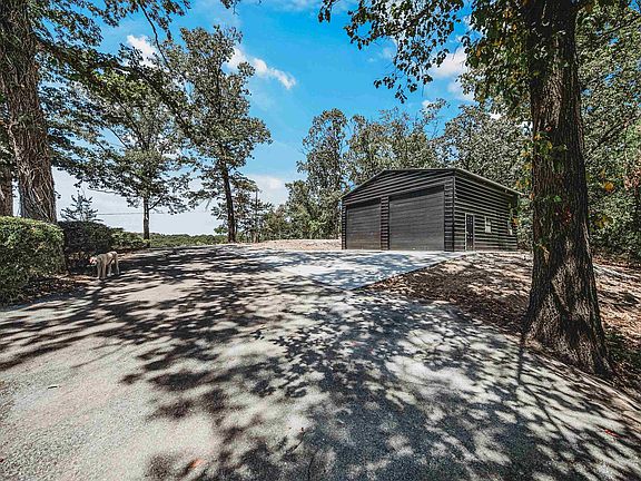 3rd image of 13638 Spring Rd