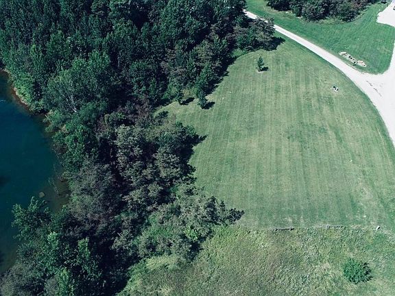 4th image of 0 Lake Par Dr #1641