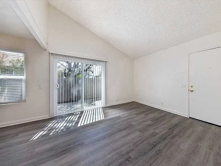 Park Place Apartments — Photo 69