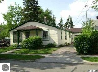 713 E Michigan St, Mount Pleasant, MI 48858