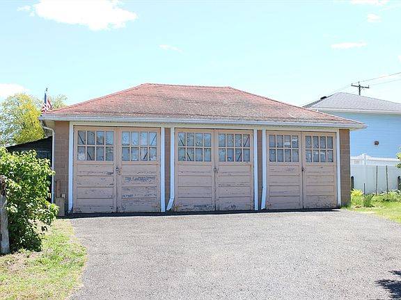 4th image of 75 Wheatland Ave