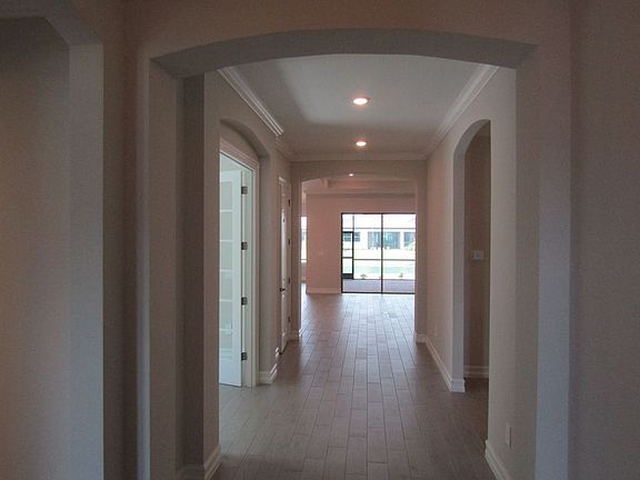 2nd image of 620 Maraviya Blvd