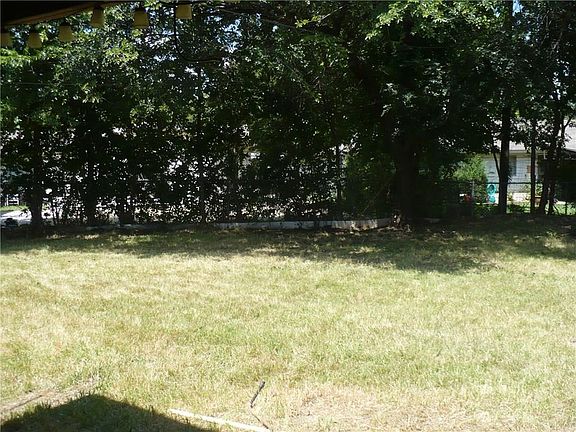 5th image of 336 Highland Dr