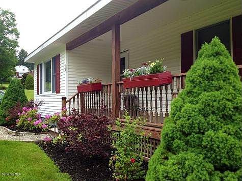 973060_10151740038042425_1395233428_n1