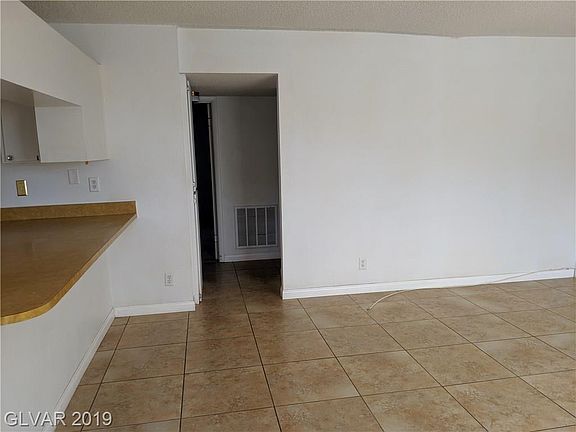 2nd image of 312 N 14th St APT B
