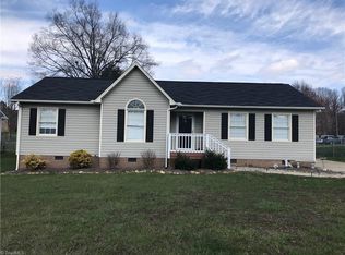 104 Ridgecreek Cir, Trinity, NC 27370