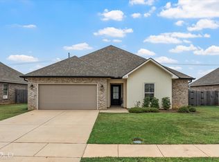 208 Berkshire Pl, Haughton, LA 71037