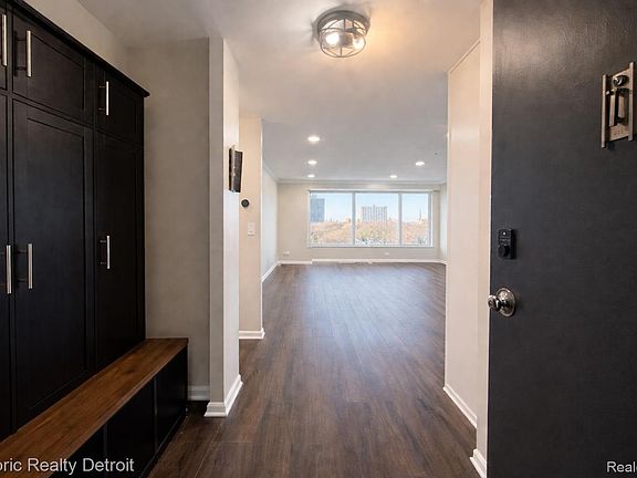 2nd image of 1300 E Lafayette St #610-11