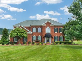 2750 Big Valley Dr, Draper, VA 24324