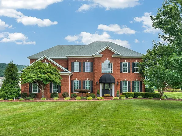 2750 Big Valley Dr, Draper, VA 24324