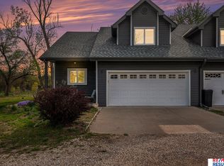 19911 Robinhood Ln #111, Plattsmouth, NE 68048