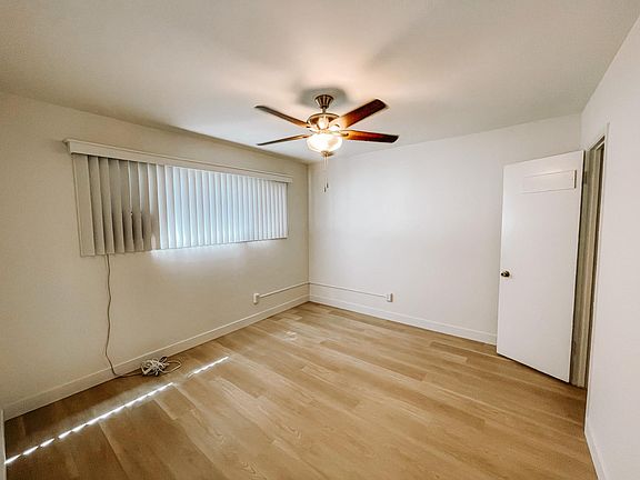 5th image of 138 13th St APT D