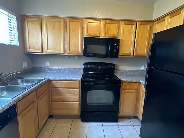 11640 N 51st Ave #245 — Photo 12