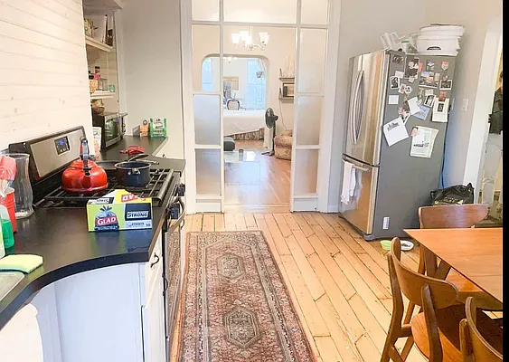 Rented by Delmark Realty LLC | media 18