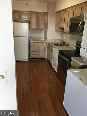 2nd image of 3713 George Mason Dr #1509
