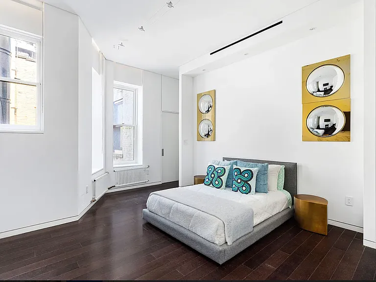 131 E 70th St #3 — Photo 9