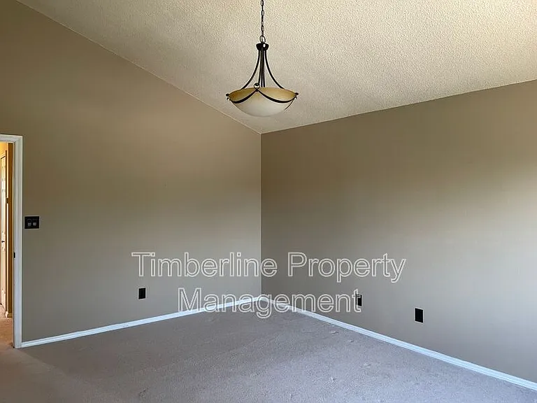8322 Radcliff Dr — Photo 14