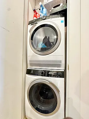 Rented by Doorway NYC, LLC | media 18