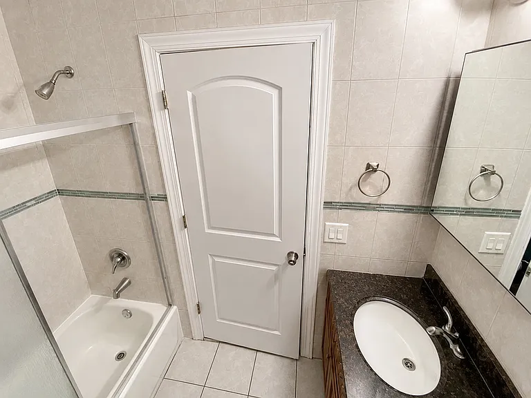 106 Irving St #2 — Photo 7