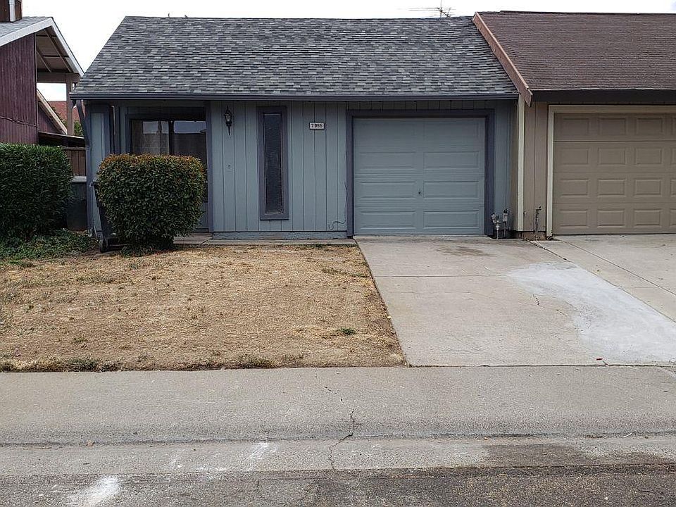 1st image of 7965 Orchard Woods Cir
