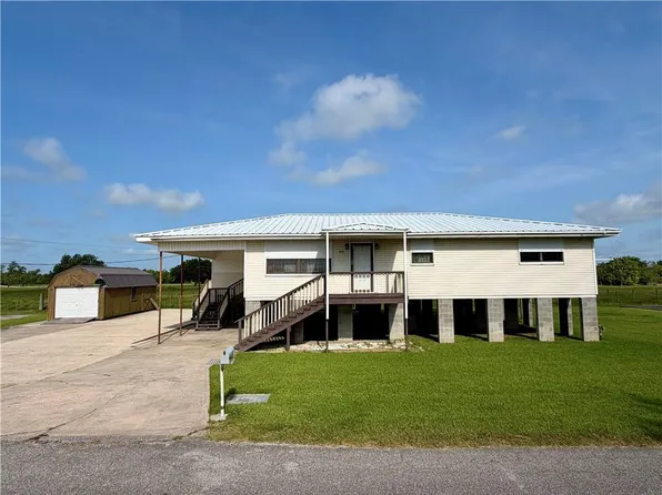 206 Green Acres St, Larose, LA 70373