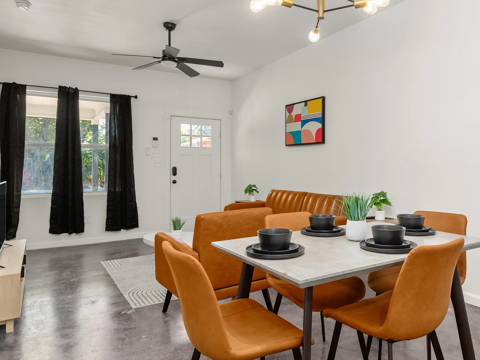 2 bed, 1351 sqft, $3,200 — Photo 3