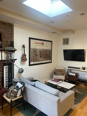 Rented by RENTBK LLC | media 2