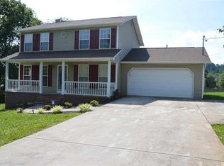 705 Curley Ln, Seymour, TN 37865