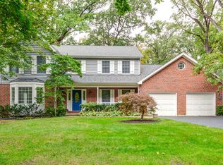 1156 Mount Vernon Ave, Lake Forest, IL 60045