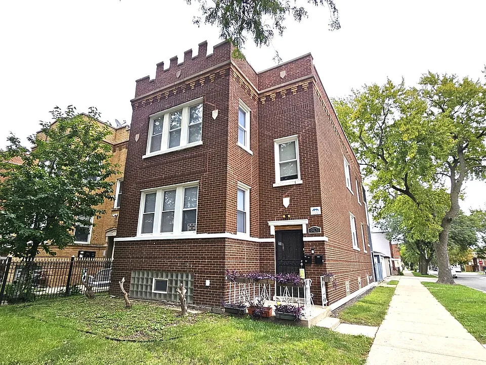 1801 N Lotus Ave #2