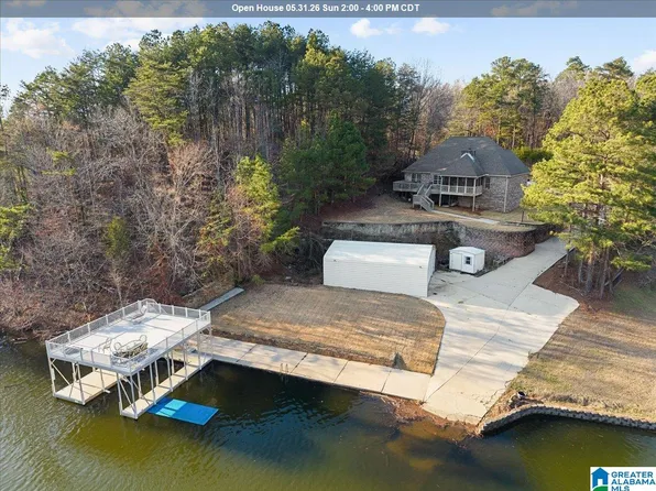 836 Lakeshore Ln, Oneonta, AL 35121
