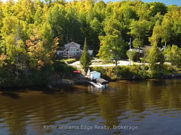 43 Lakeshore Dr, Hastings Highlands, ON K0J 1L0