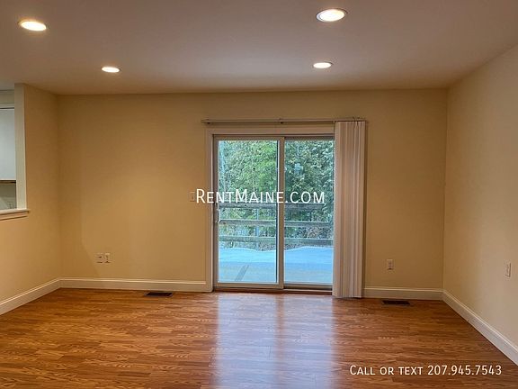 2nd image of 33 Burleigh Rd APT 20