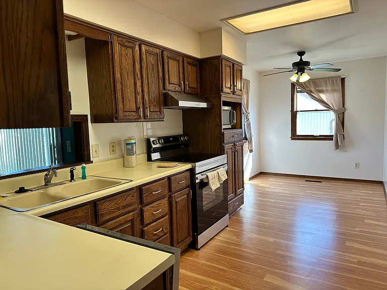 2502 Grange Dr — Photo 6
