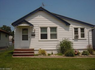 2712 Commonwealth Dr, Parma, OH 44134