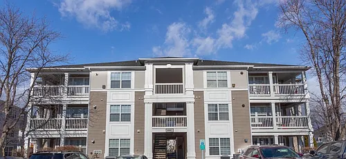 8095 Lacy Dr #304 Photo 1 8095 Lacy Dr #304 Photo 1