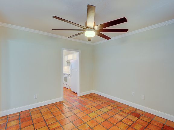 5th image of 2630 1st St N APT B